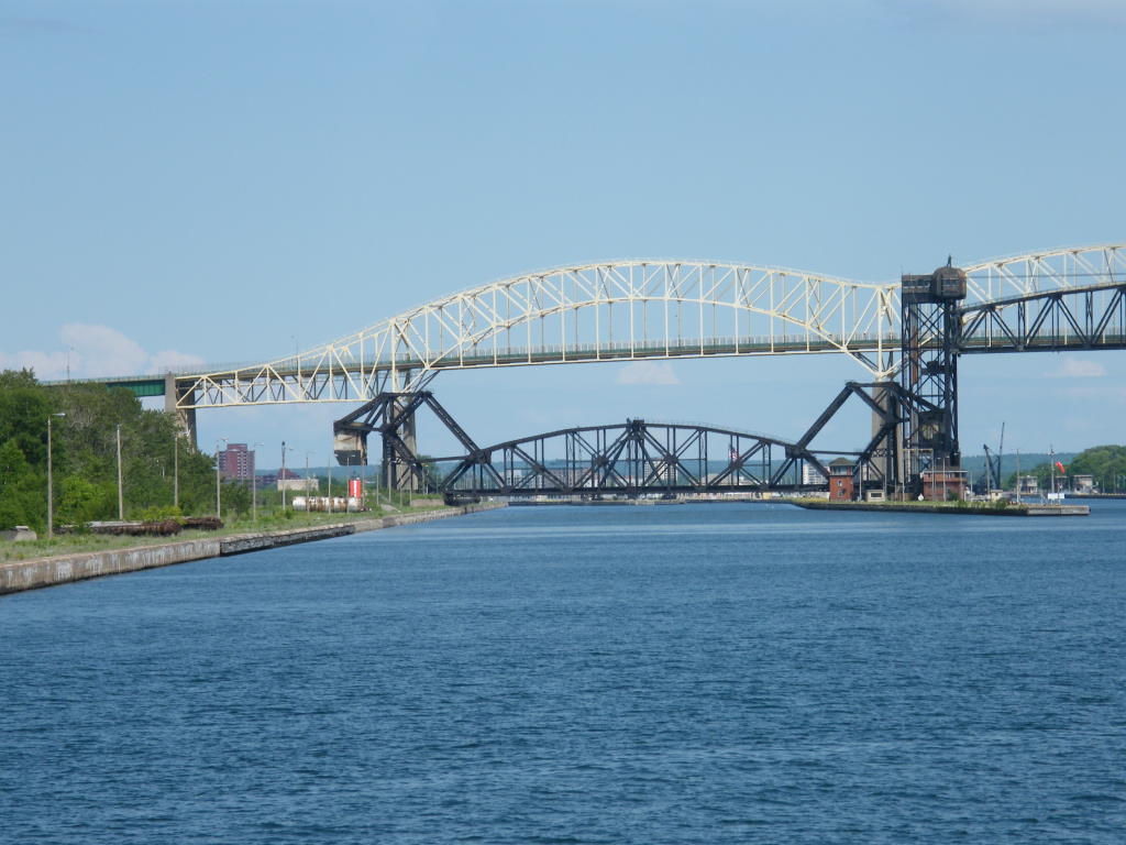 Bascule Lock